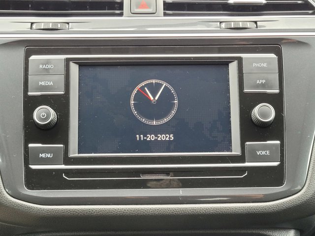 Used 2022 Volkswagen Tiguan S image 18