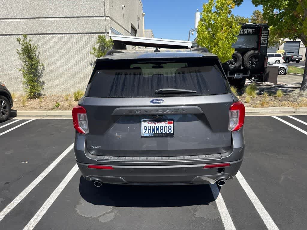 Certified 2023 Ford Explorer XLT w/ Equipment Group 202A RWD image 4