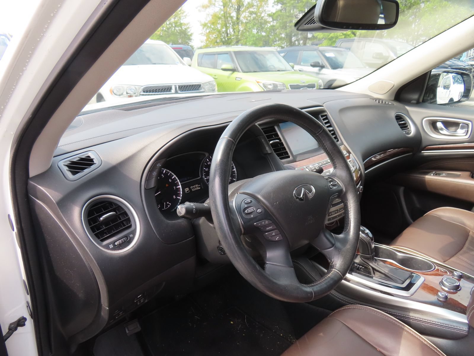 Used 2018 INFINITI QX60 Luxe w/ Deluxe Technology Package AWD/4WD image 13