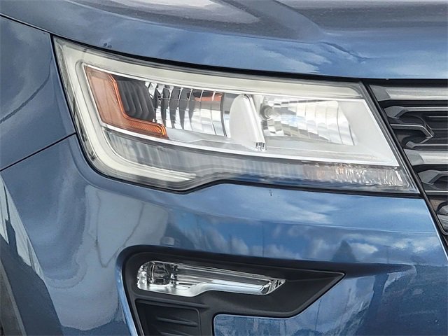 Certified 2019 Ford Explorer XLT w/ Equipment Group 202A image 16