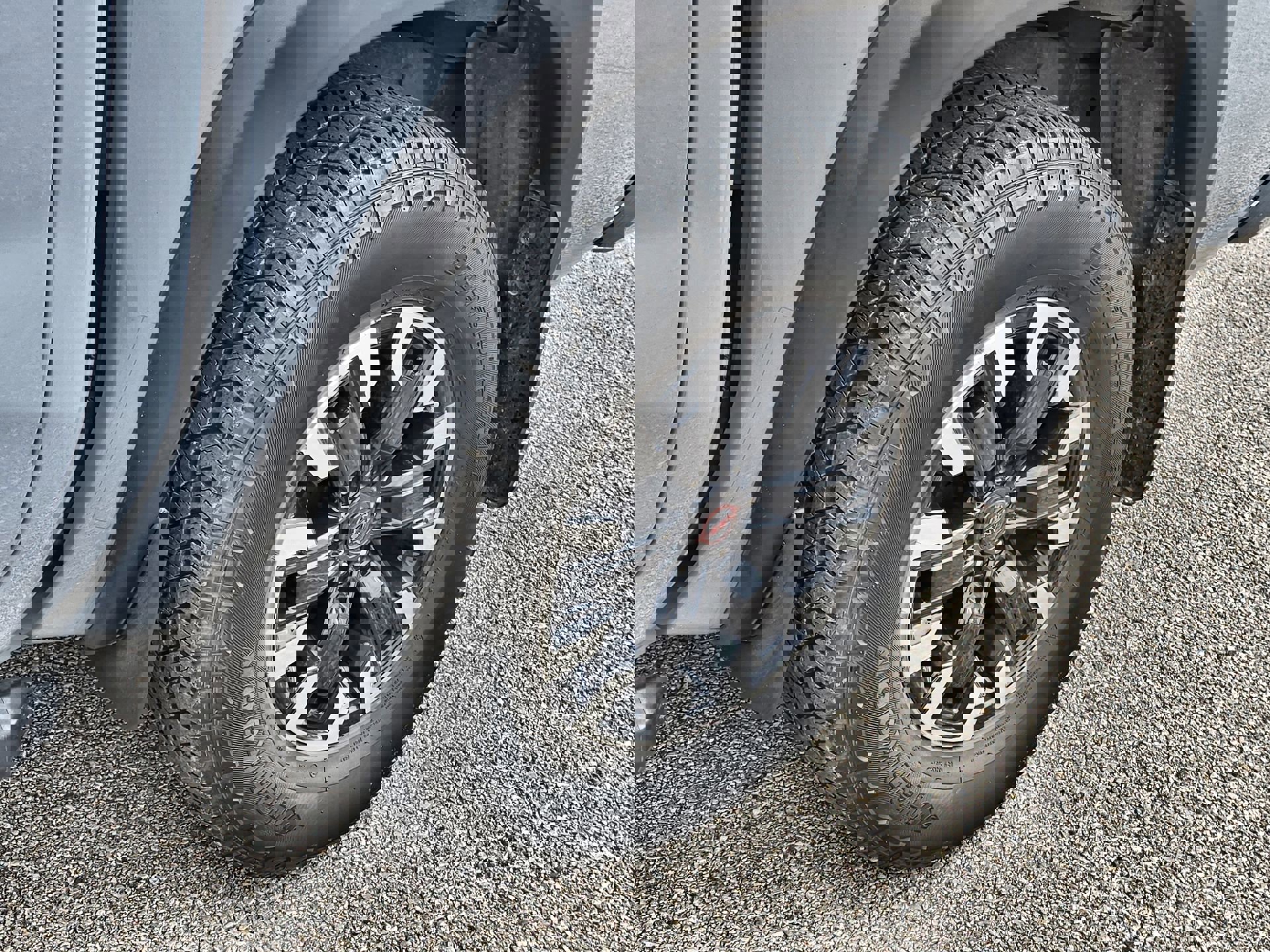 Used 2022 Nissan Frontier PRO-4X image 10