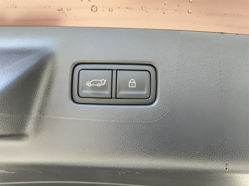 Used 2024 Hyundai Santa Fe Limited image 29