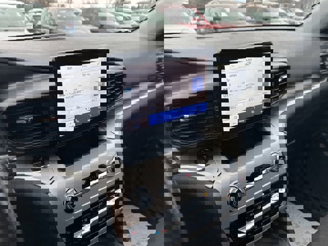 Certified 2022 Ford Explorer XLT image 17