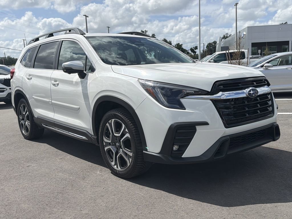 Used 2023 Subaru Ascent Limited w/ Technology Package image 2