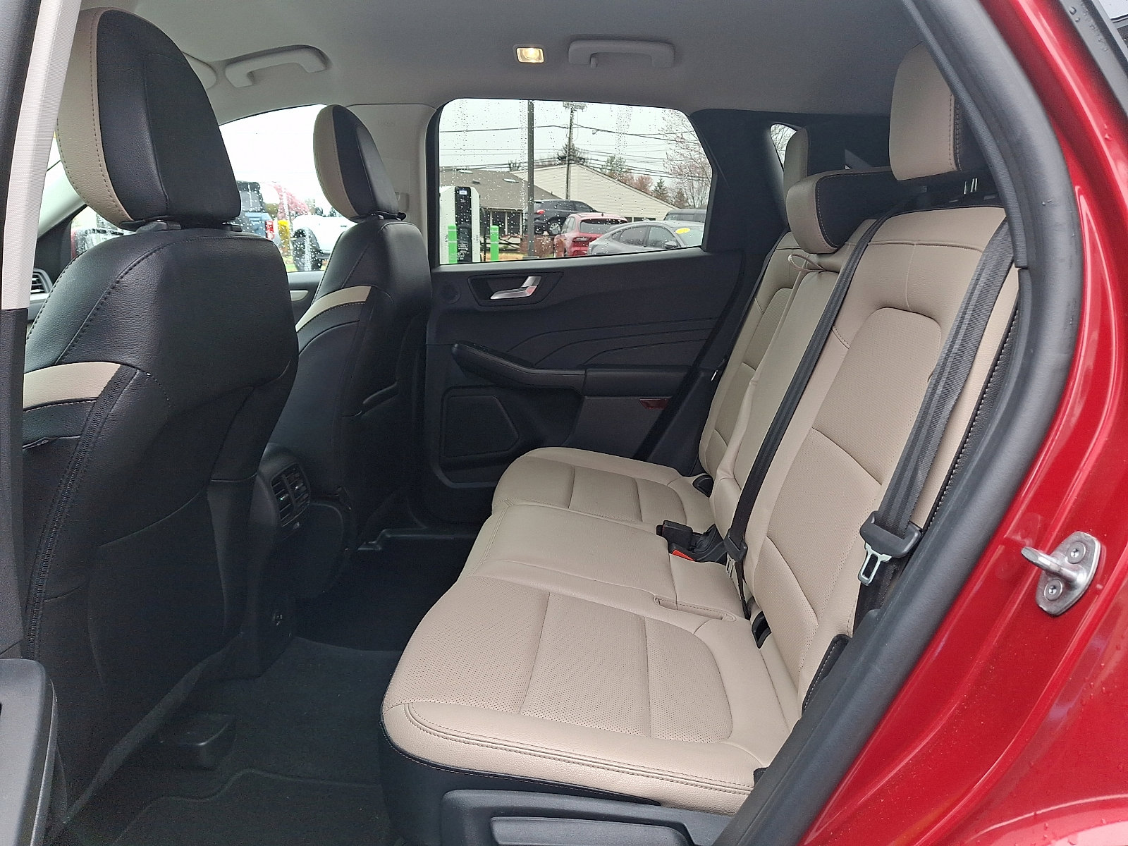 Certified 2022 Ford Escape SEL w/ Technology Package AWD/4WD image 10