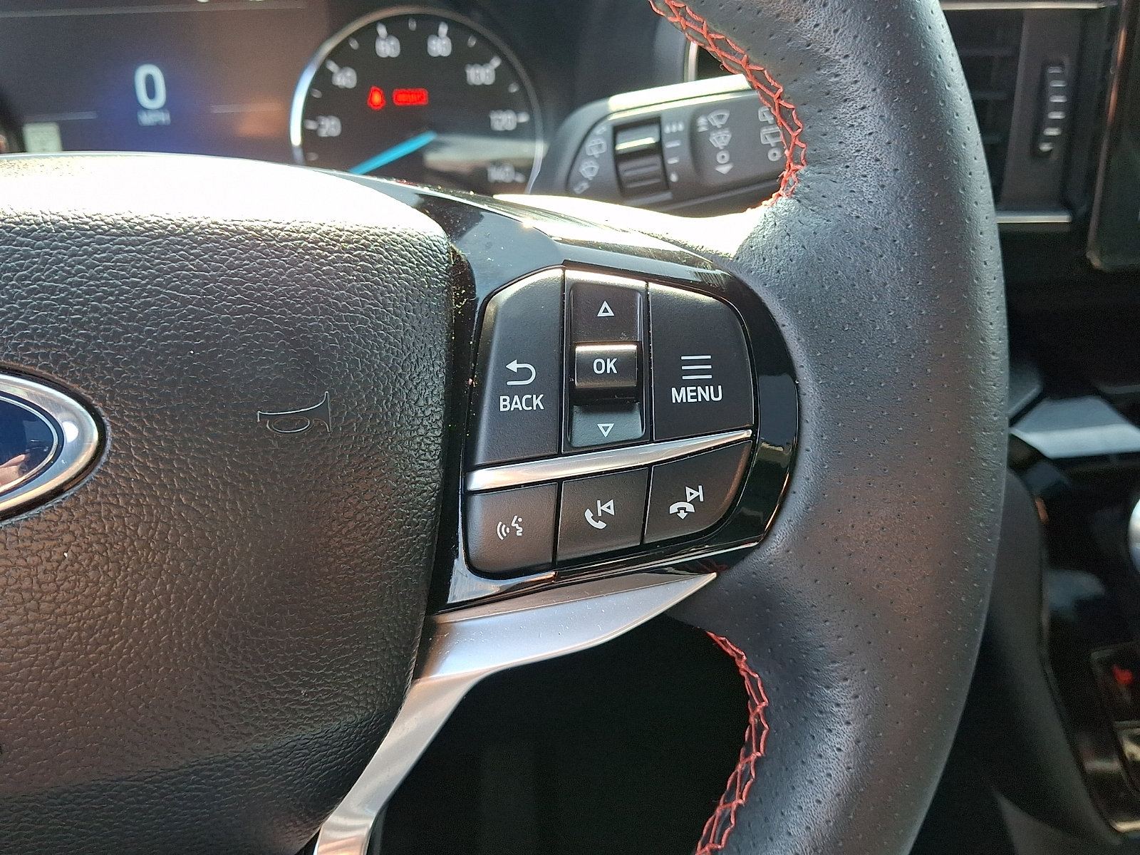 Certified 2024 Ford Explorer ST-Line w/ Class IV Trailer Tow Package AWD/4WD image 23