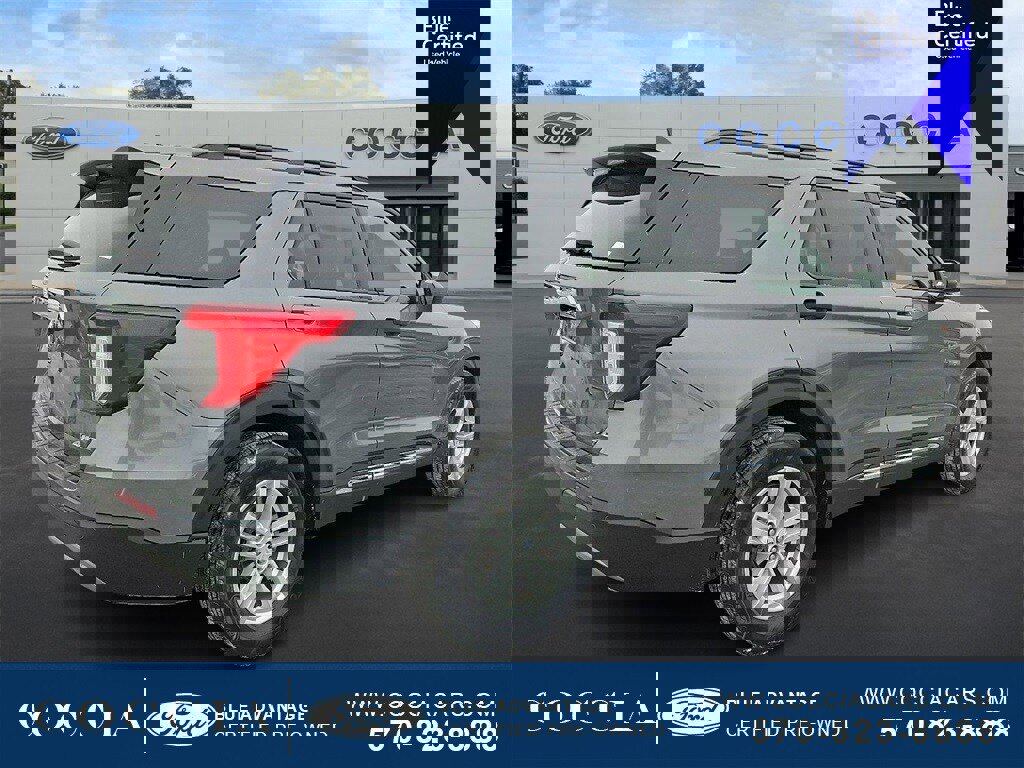 Certified 2022 Ford Explorer XLT w/ Equipment Group 202A image 5