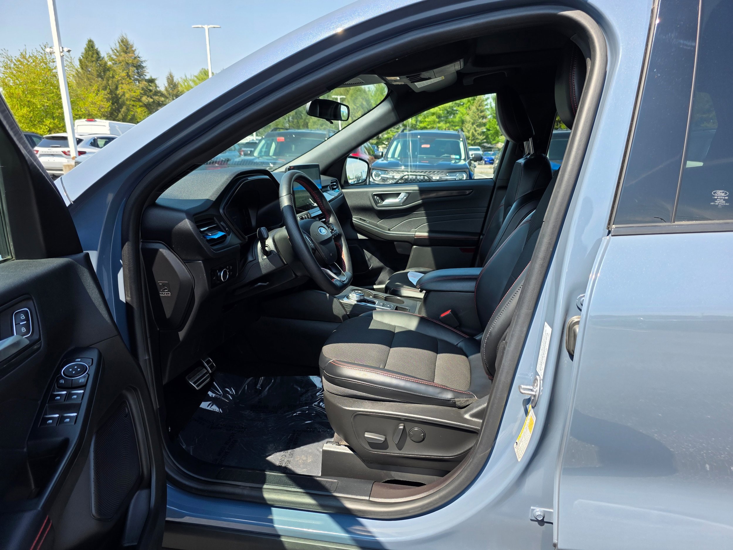 Certified 2023 Ford Escape ST-Line w/ Tech Pack #1 AWD/4WD image 20
