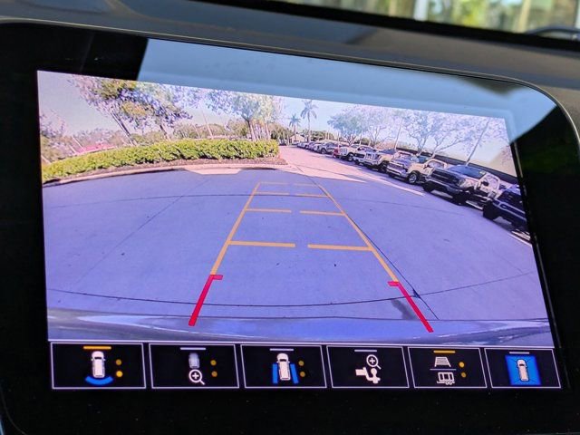 Used 2023 Chevrolet Equinox Premier image 31