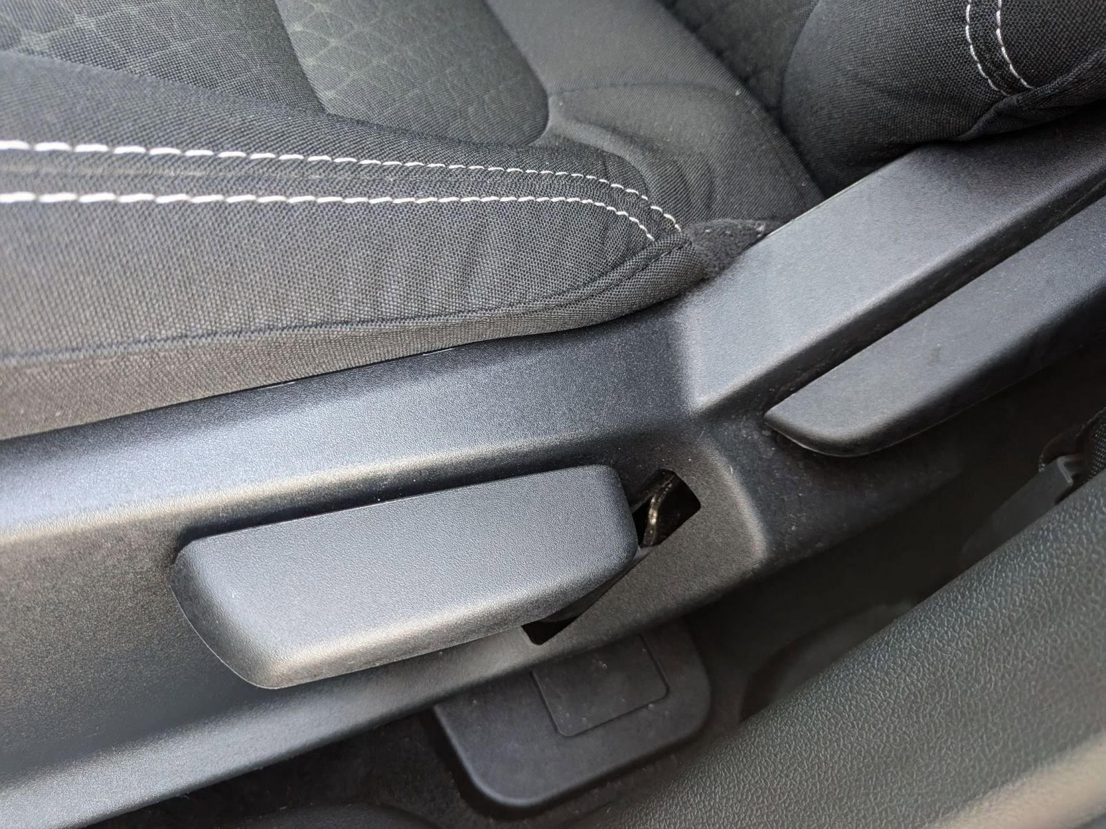 Certified 2025 Ford Escape Active AWD/4WD image 13