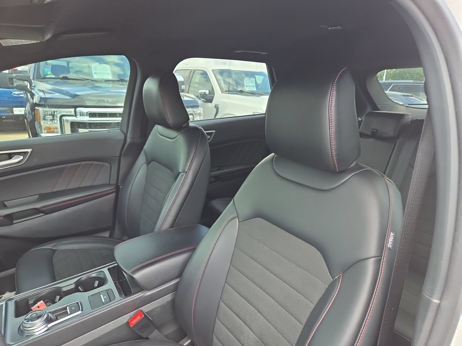 Certified 2024 Ford Edge ST-Line AWD/4WD image 9