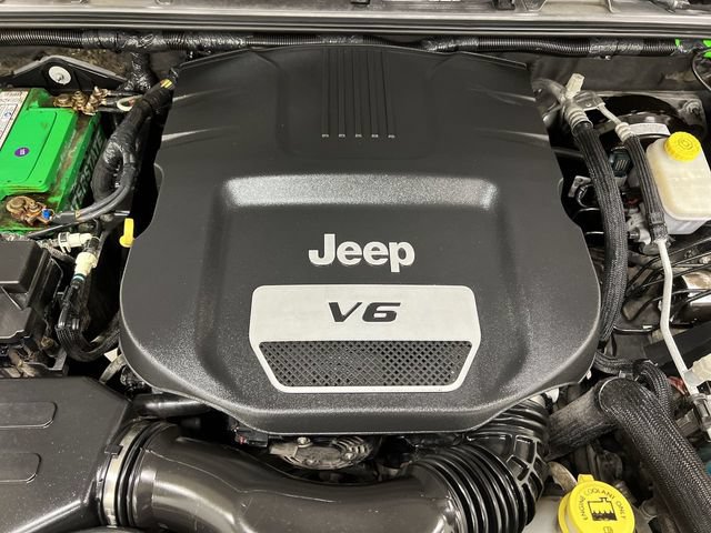 Used 2017 Jeep Wrangler Sport AWD/4WD image 10