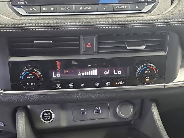 Used 2023 Nissan Rogue SV FWD image 21