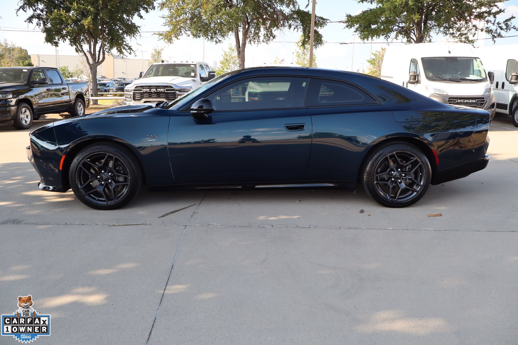 Used 2024 Dodge Charger Daytona R/T w/ Plus Group AWD/4WD image 7