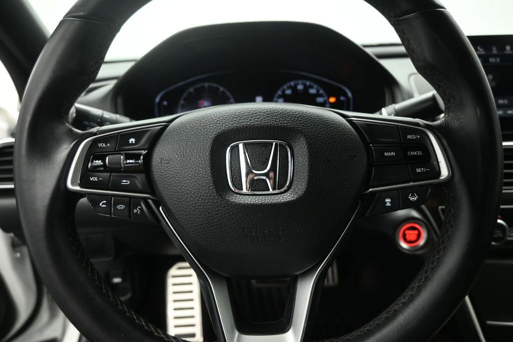 Used 2018 Honda Accord Sport image 10