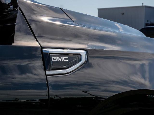 Used 2024 GMC Yukon Denali w/ Advanced Technology Package AWD/4WD image 11