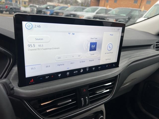 Certified 2023 Ford Escape Platinum w/ Class II Trailer Tow Package image 14