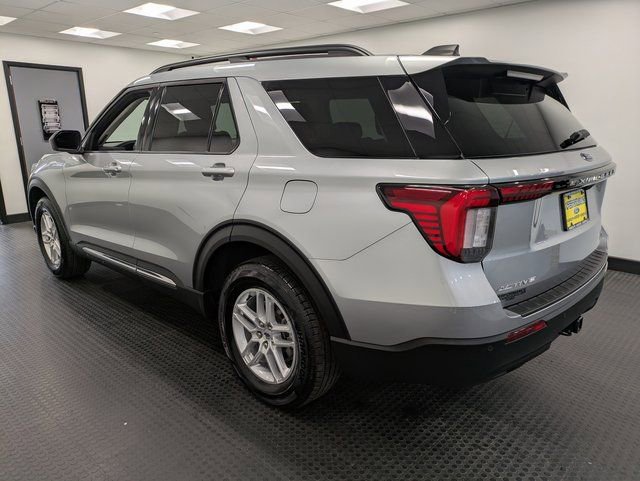 Certified 2025 Ford Explorer Active image 6