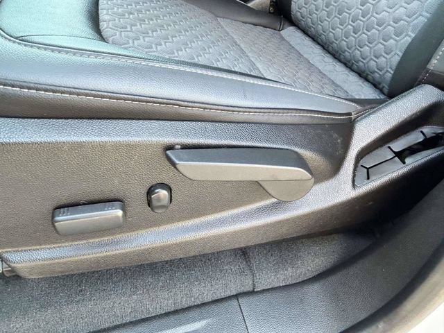 Used 2021 Chevrolet Colorado Z71 w/ Safety Package AWD/4WD image 15