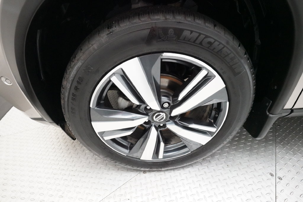 Used 2021 Nissan Rogue Platinum AWD/4WD image 25