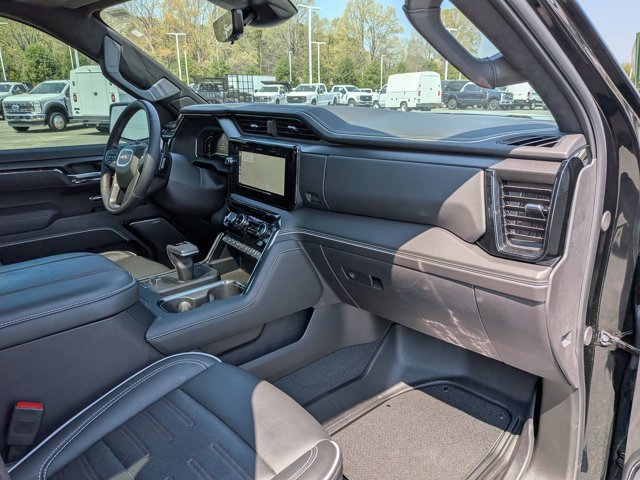 Used 2024 GMC Sierra 1500 AT4X image 39