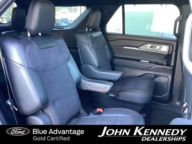 Certified 2025 Ford Explorer ST image 27
