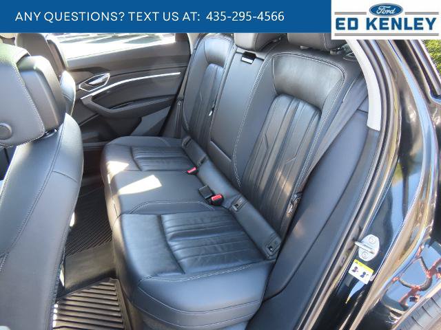 Used 2022 Audi e-tron Premium AWD/4WD image 7