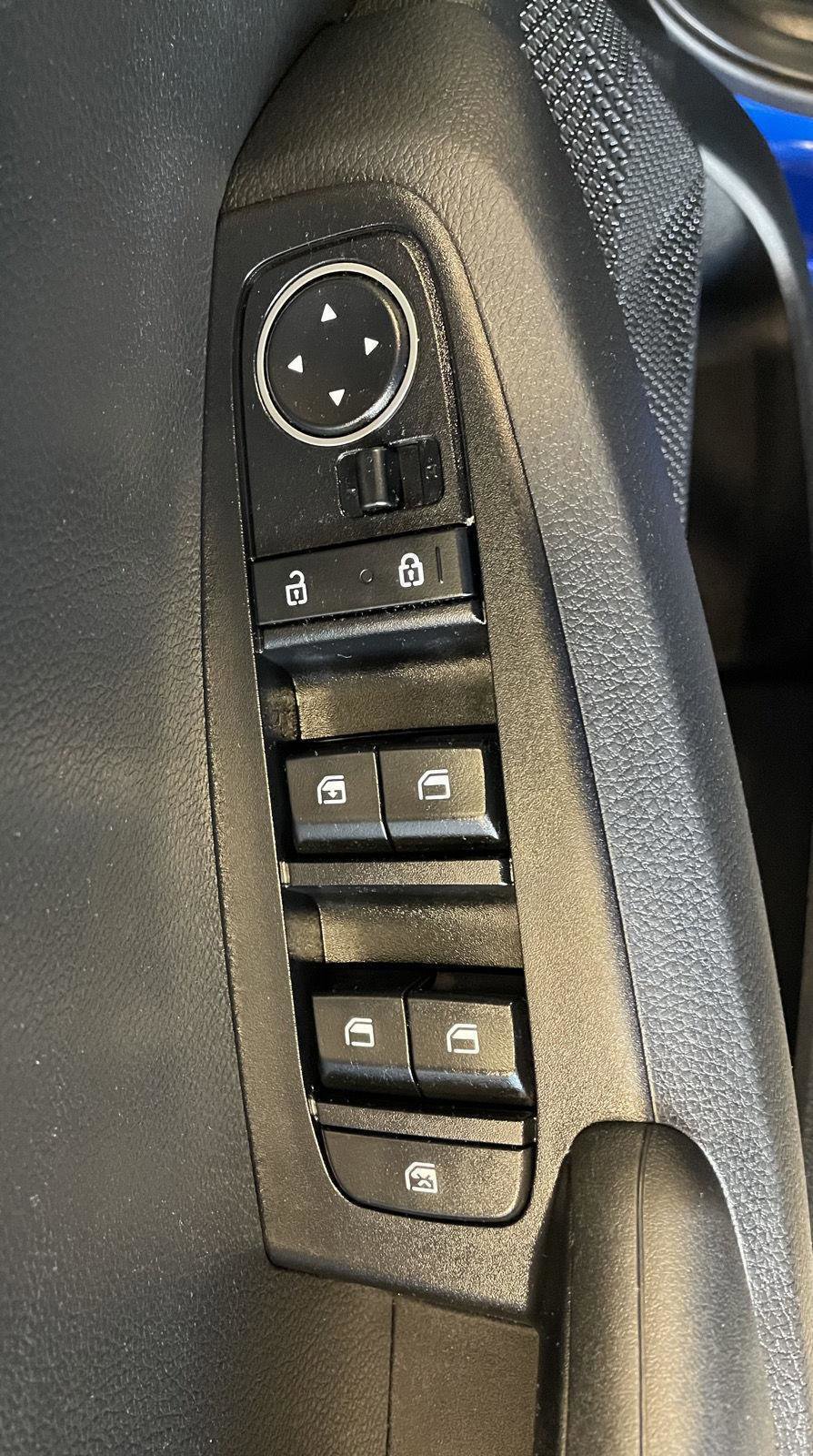 Used 2023 Kia Seltos LX image 35