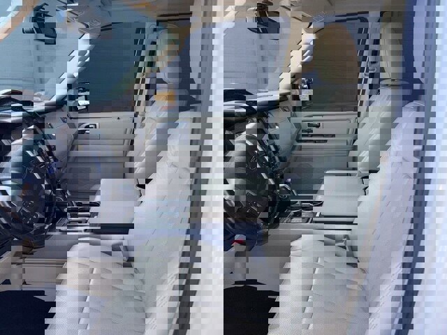 Certified 2017 Ford Expedition Limited w/ Equipment Group 301A image 27