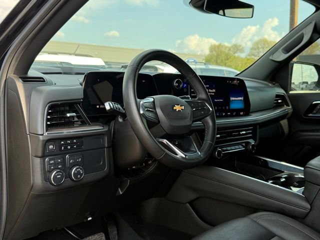 Used 2025 Chevrolet Tahoe LT AWD/4WD image 17