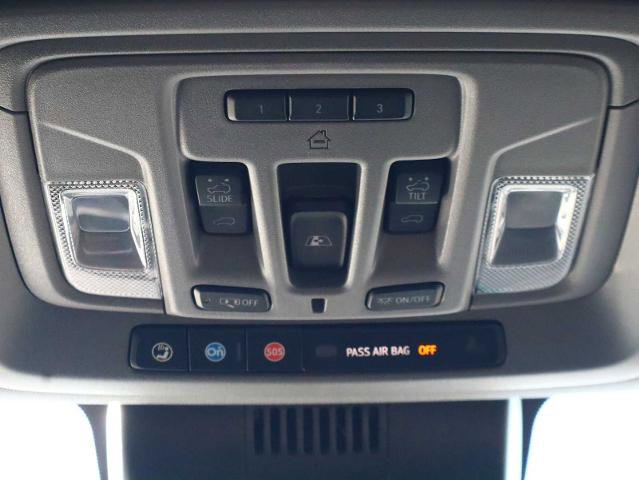 Used 2024 Chevrolet Silverado 2500 LTZ w/ LTZ Plus Package image 32