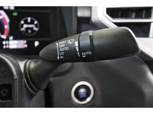 Used 2023 Toyota Tundra Platinum AWD/4WD image 17