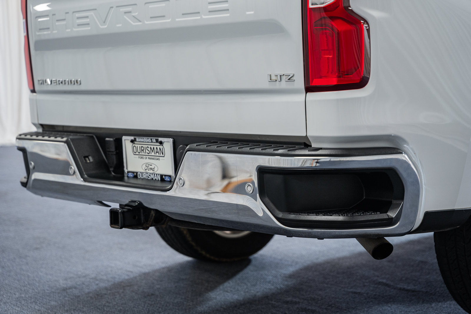Used 2020 Chevrolet Silverado 1500 LTZ w/ LTZ Premium Package AWD/4WD image 10