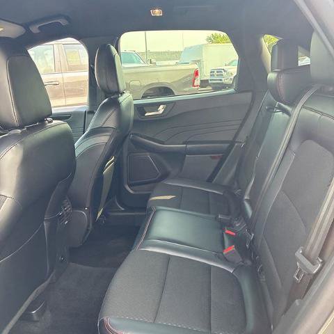 Certified 2025 Ford Escape ST-Line AWD/4WD image 7