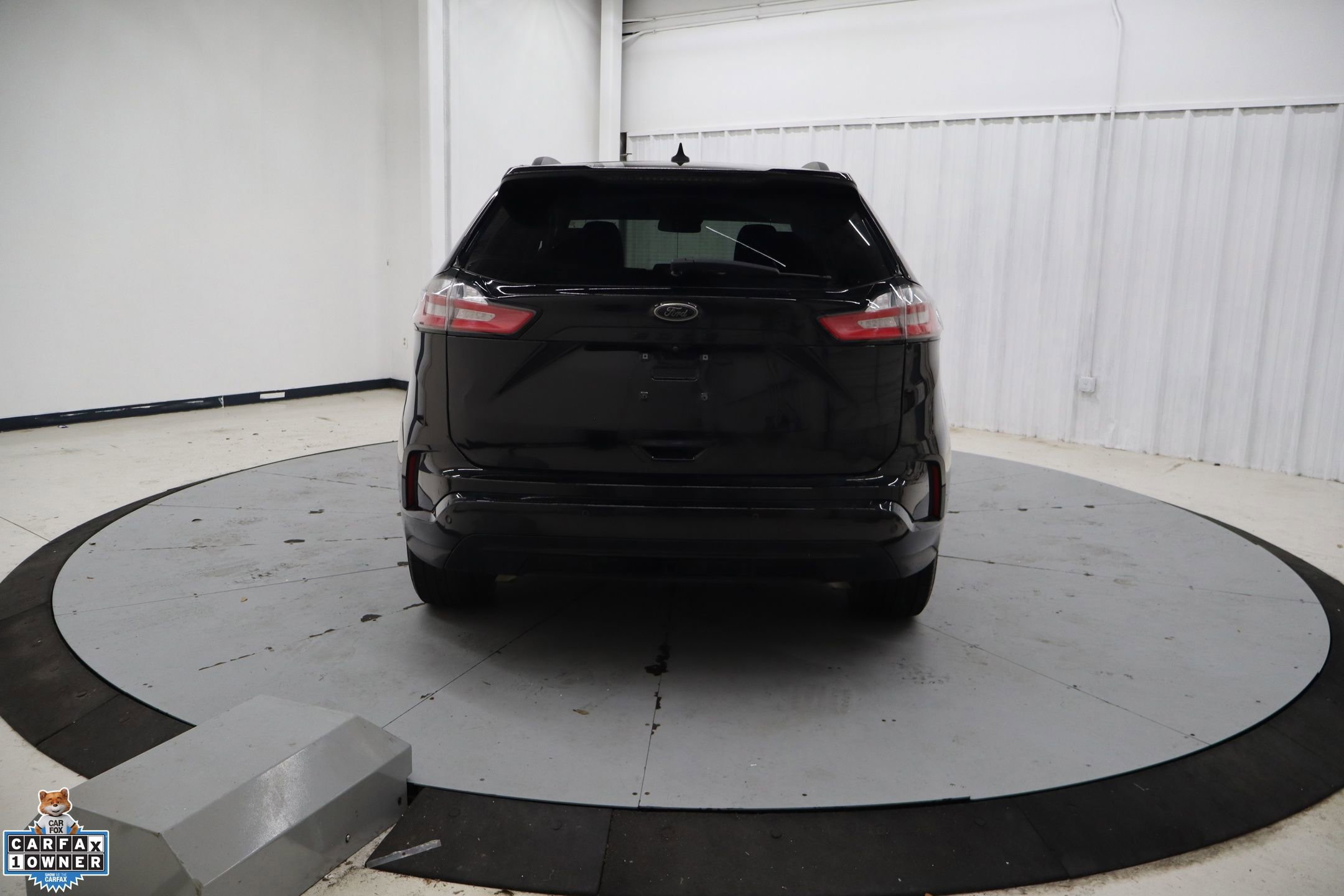 Certified 2022 Ford Edge SE w/ Black Appearance Package image 4