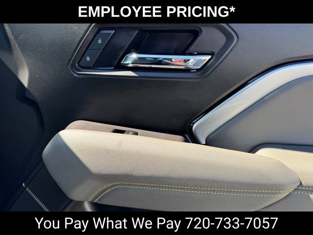 Used 2025 Chevrolet Colorado ZR2 w/ Technology Package AWD/4WD image 25