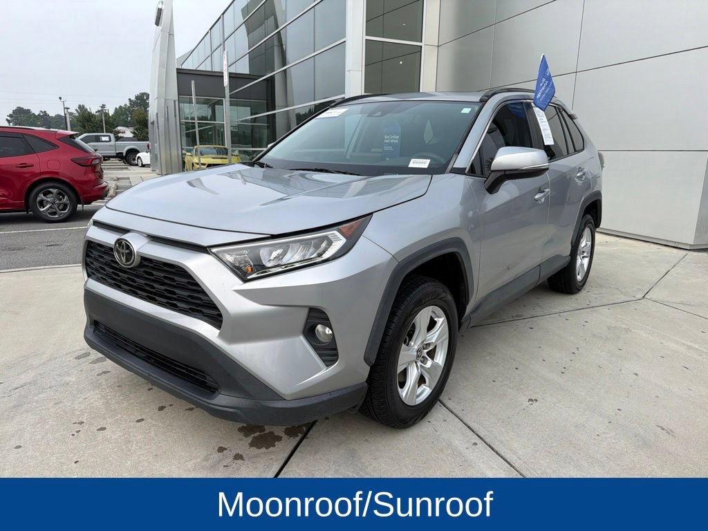Used 2021 Toyota RAV4 XLE w/ Convenience Package FWD video 3