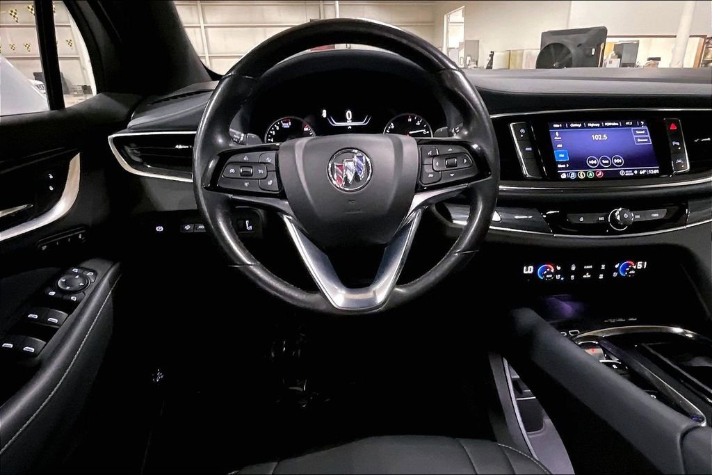 Used 2024 Buick Enclave Premium AWD/4WD image 5