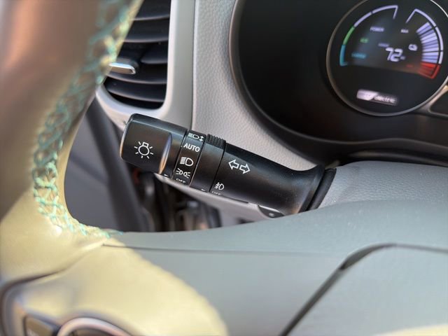 Used 2018 Kia Soul EV + w/ Sun & Fun Package image 42