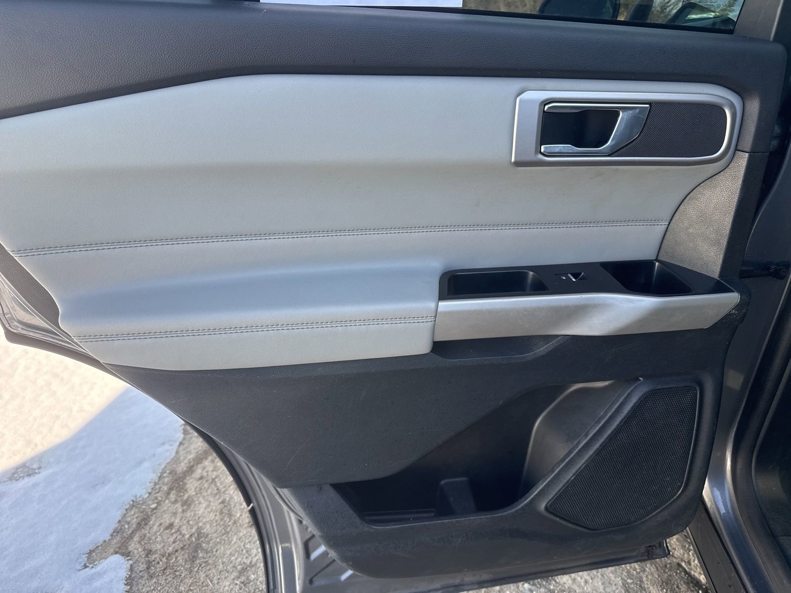 Certified 2022 Ford Explorer XLT w/ Equipment Group 202A image 12