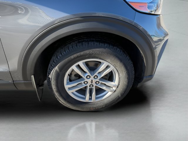 Certified 2022 Ford Explorer XLT w/ Equipment Group 202A AWD/4WD image 31