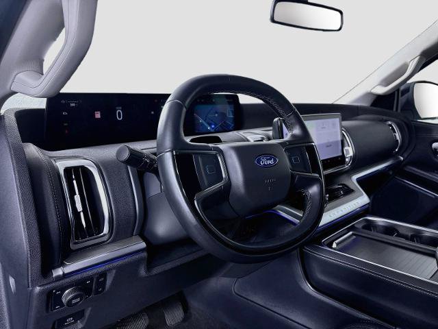 Certified 2025 Ford Expedition Max Platinum w/ Driver's Package AWD/4WD image 9