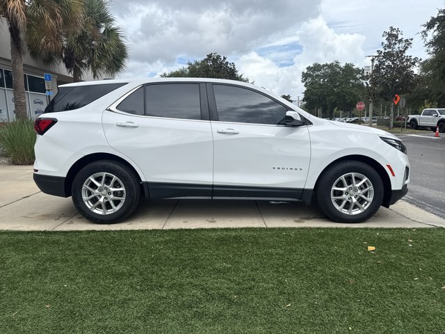 Used 2022 Chevrolet Equinox LT FWD image 2