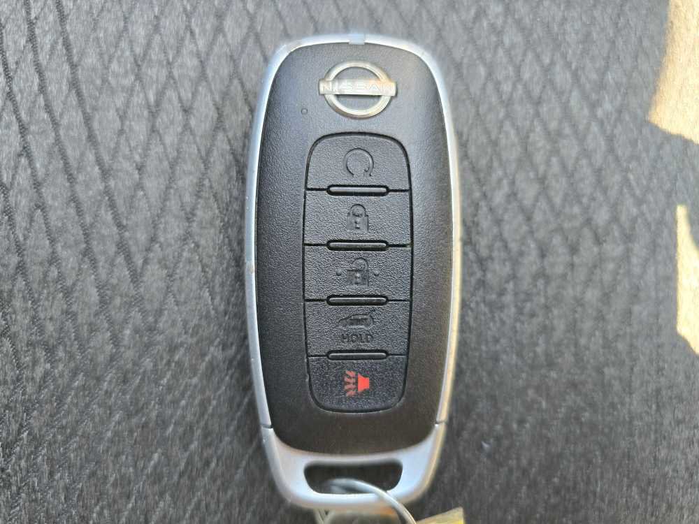Used 2024 Nissan Rogue SV AWD/4WD image 21