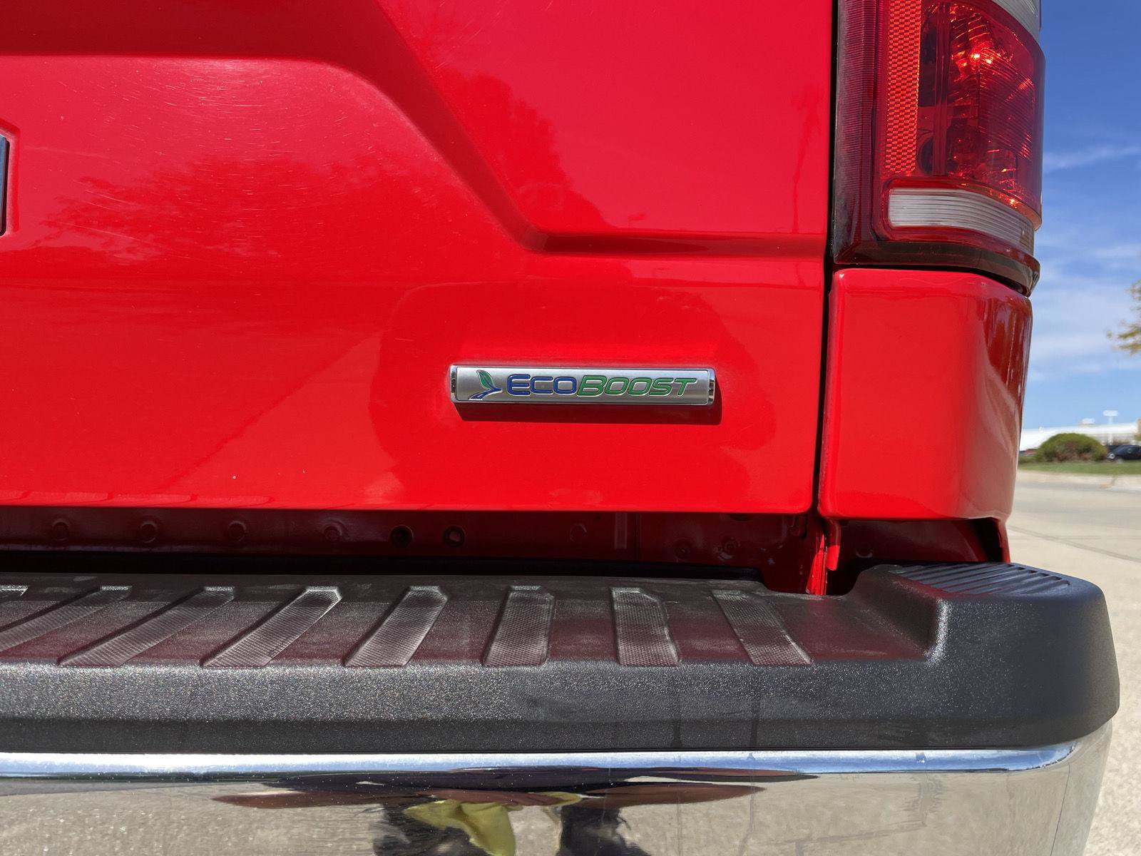 Certified 2018 Ford F150 XLT w/ Equipment Group 302A Luxury AWD/4WD image 38