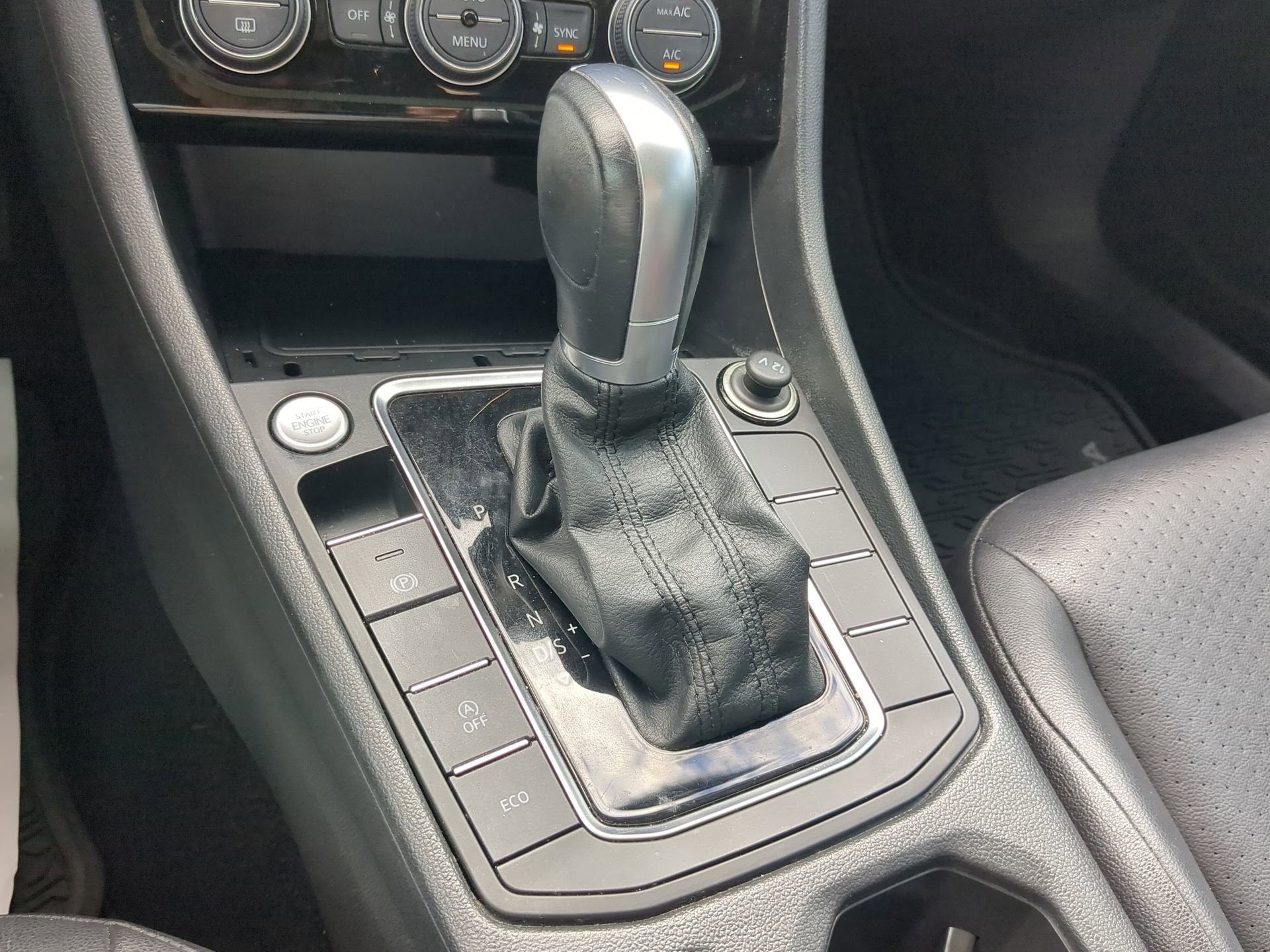 Used 2019 Volkswagen Jetta SE image 48