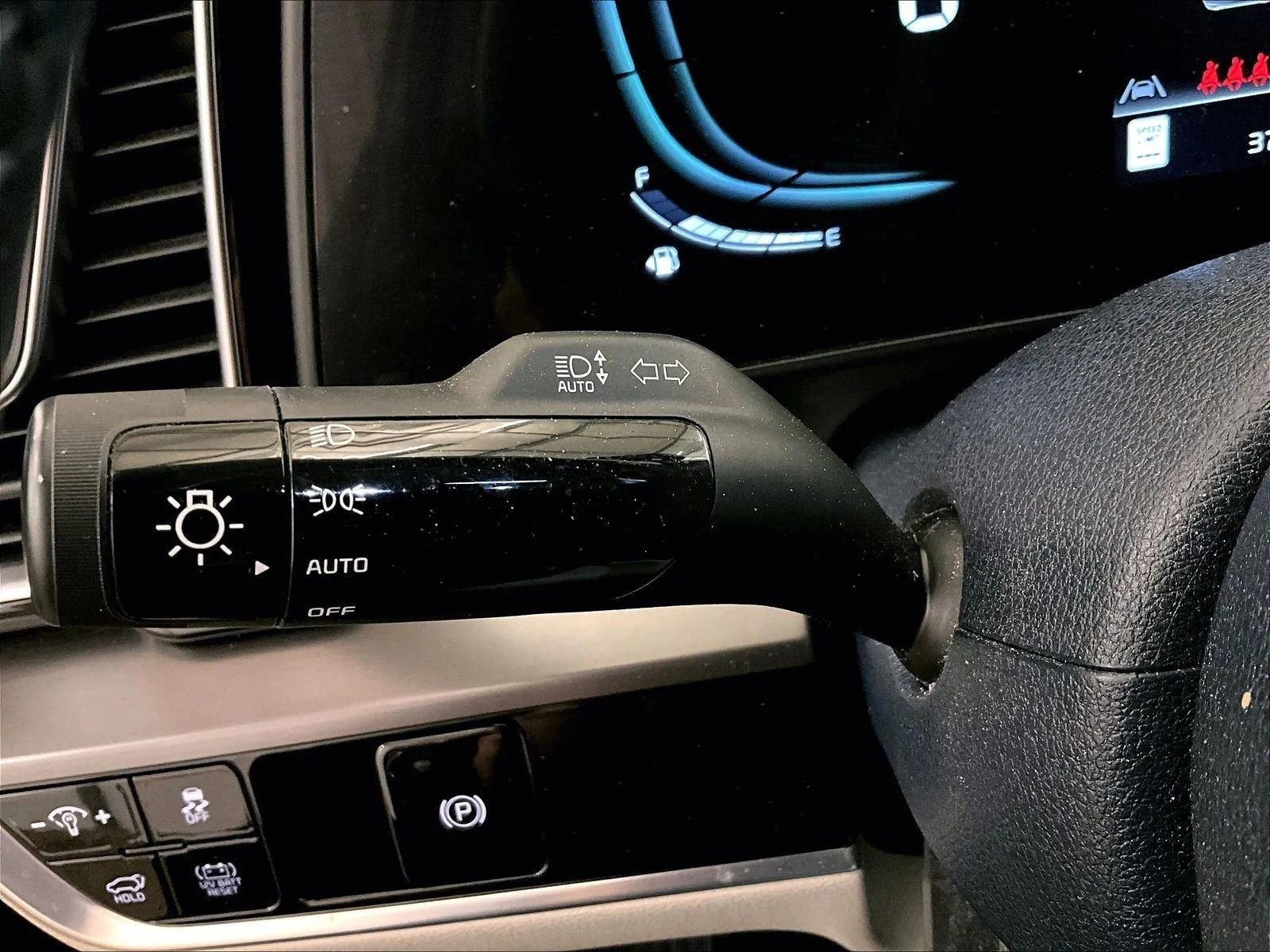 Used 2023 Kia Sportage EX w/ EX Premium Package image 30