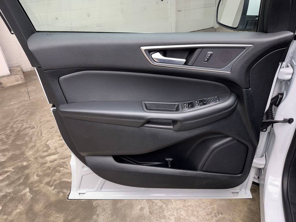 Certified 2024 Ford Edge SEL AWD/4WD image 8