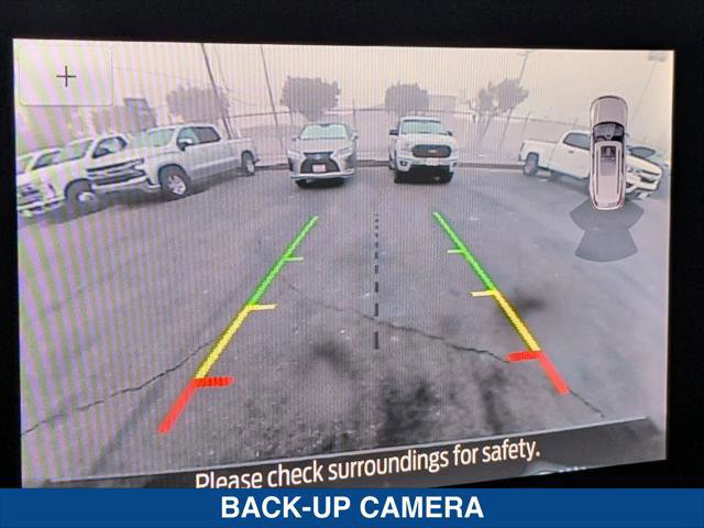 Certified 2022 Ford Explorer XLT w/ Equipment Group 202A image 19