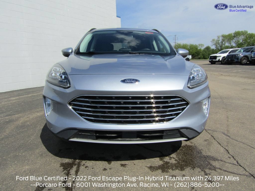 Certified 2022 Ford Escape Titanium FWD image 4